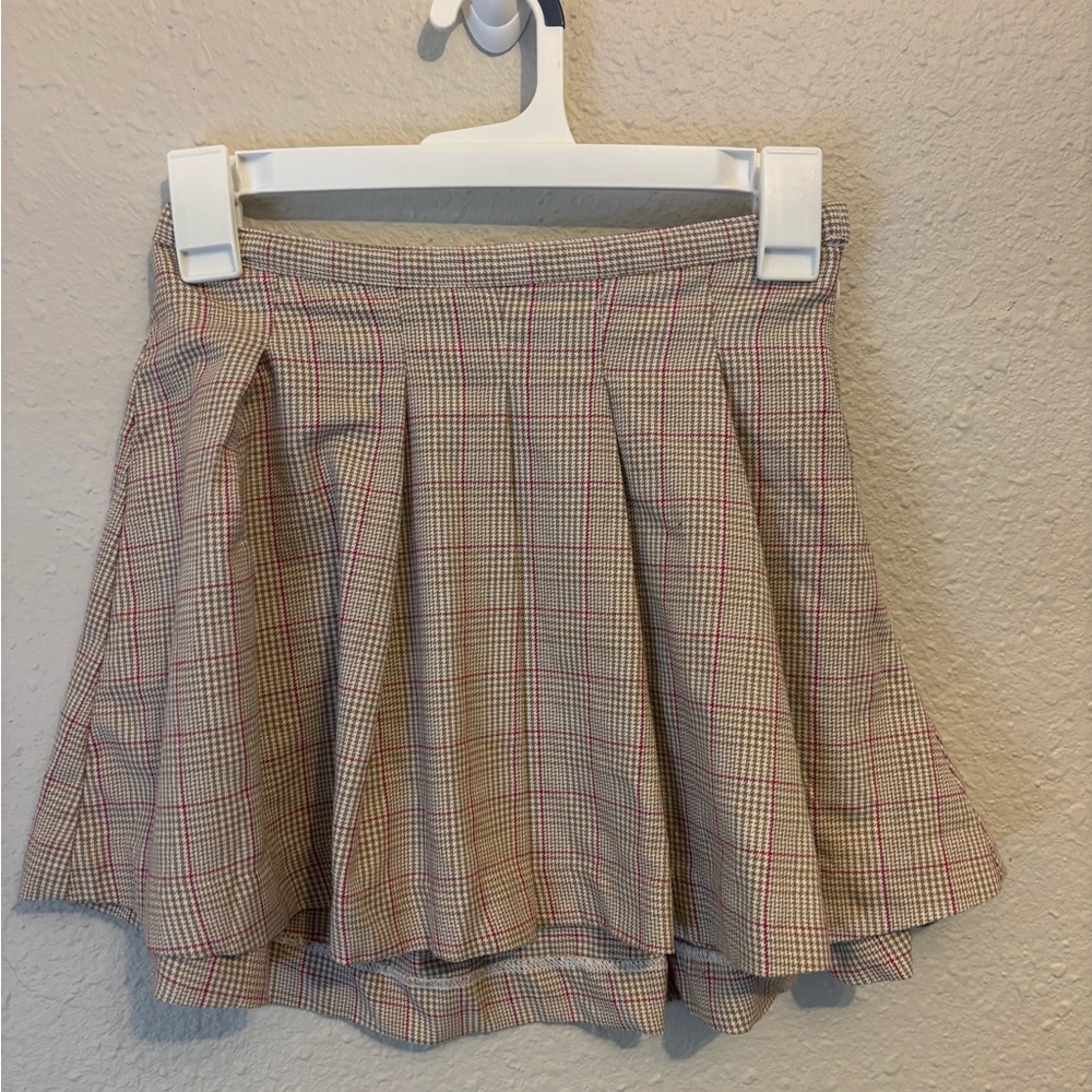 wonder nation Plaid Pleated Skirt in Beige with Pink Accents